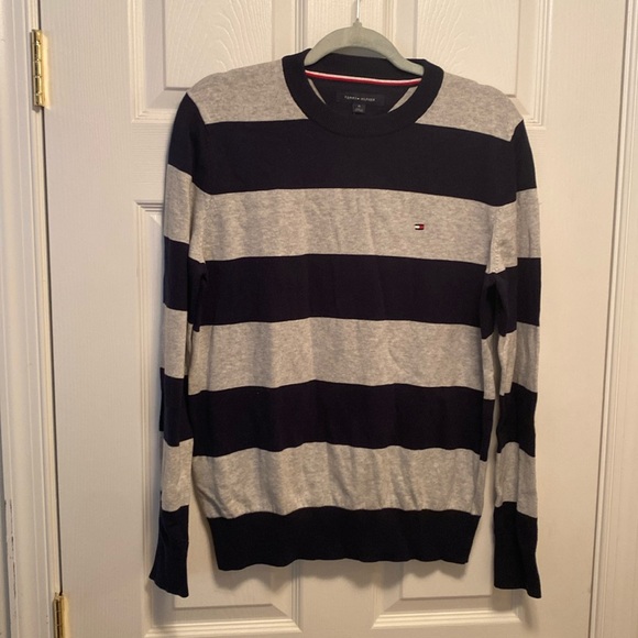 Brand New Tommy Hilfiger Navy/Gray Long Sleeve Sweater…size M - Picture 1 of 5